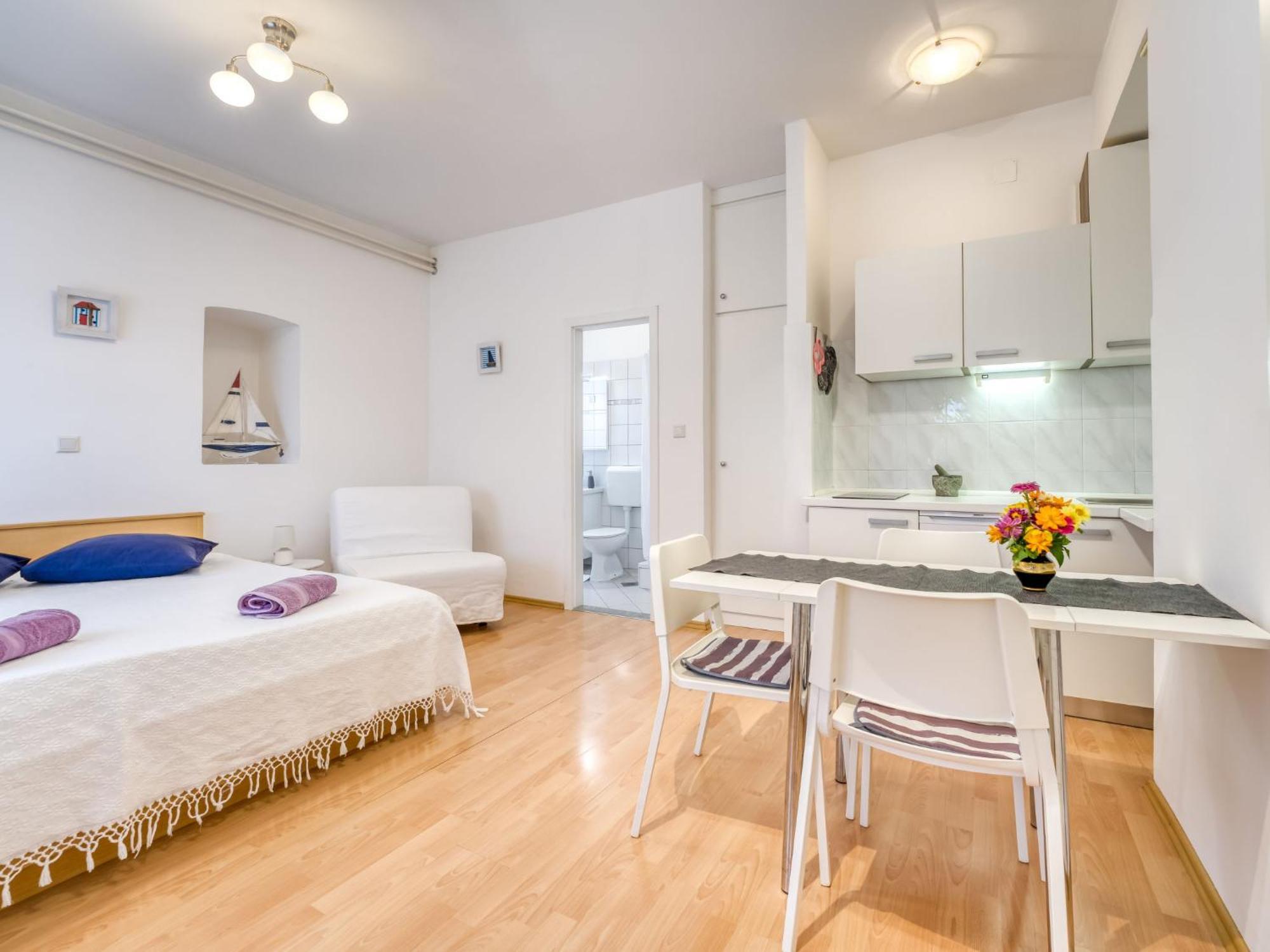 Apartment Emil By Interhome Lovran Bagian luar foto